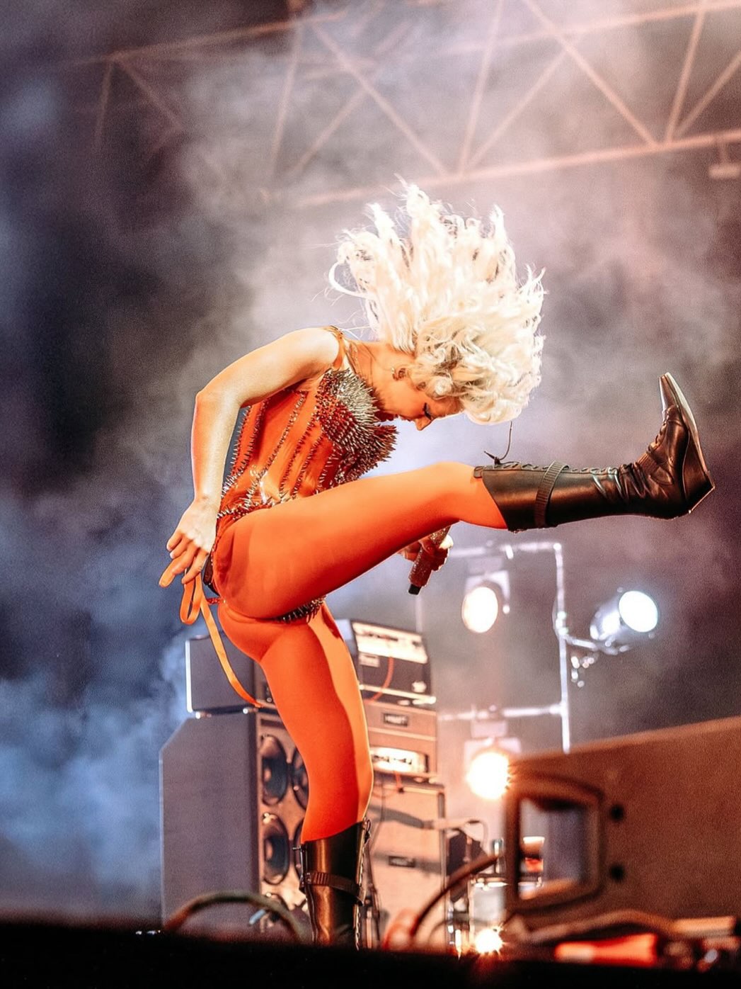 Amyl and The Sniffers